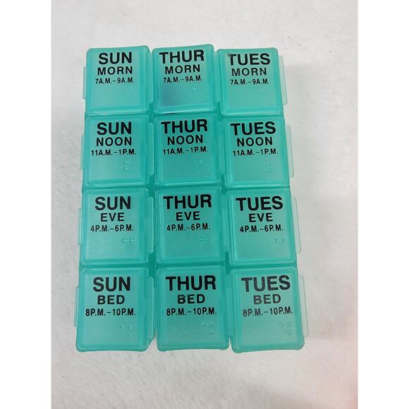 Lot of 16 gently used Pill Sorter containers - Picture 5 of 9